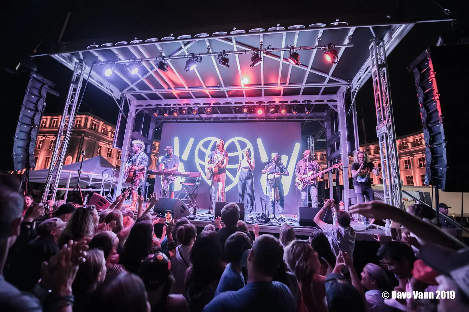 06-06-19_DPV_1423_Michael_Franti_Denver_by_Dave_Vann Live music event featuring Michael Franti